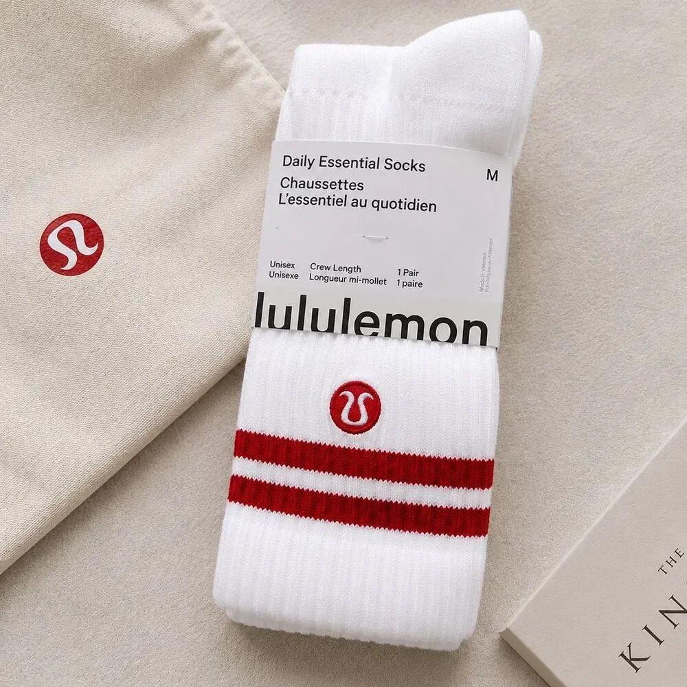 Lululemon White Red Stripe Daily Essential Crew Socks Unisex Medium NWT